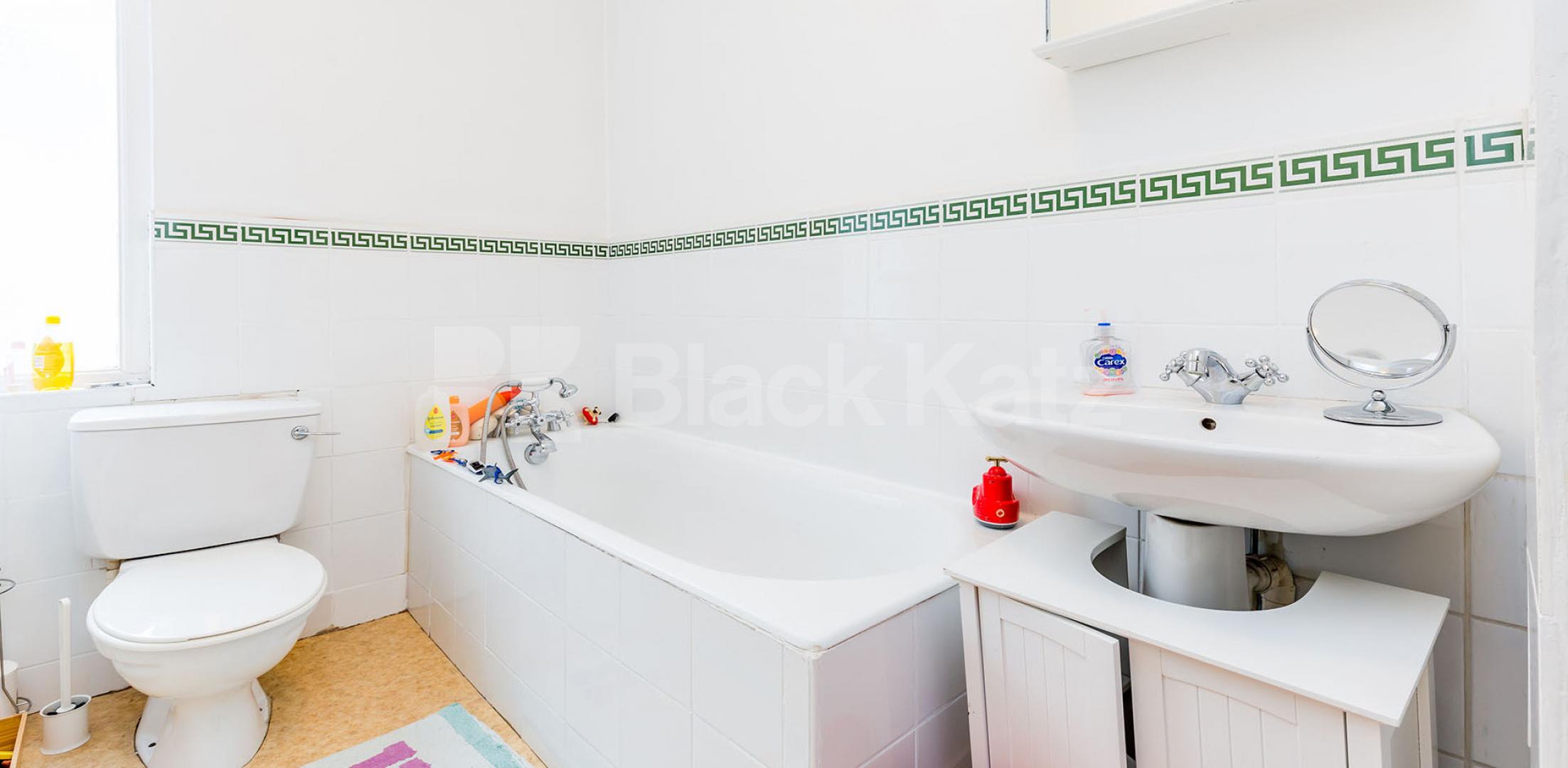 			3 Bedroom, 1 bath, 1 reception Flat			 Rousden Street, Camden 